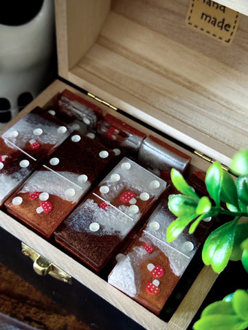 Little Mushrooms Dominoes Set