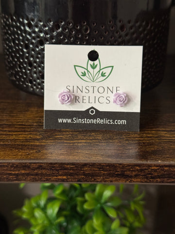 Flower Studs in Pastel Lavender