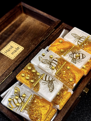 Golden Honey Bees Dominoes Set